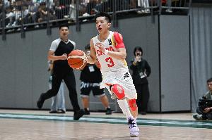 足球直播-17助破纪录！麦穗丰：杨溢在高端局挣扎 但低端局具备不错战斗力