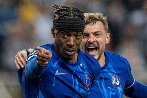 乐鱼APP-理查兹：不理解阿森纳想要马杜埃凯，难道他能替代萨卡吗？