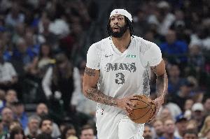 乐鱼APP-今天状态一般！浓眉上半场8中2仅得7分4篮板 正负值-13全队最低