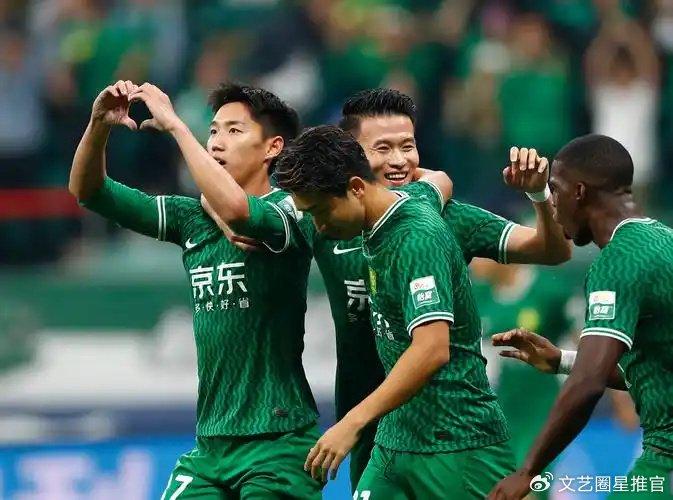 乐鱼直播入口-中超曝猛料，大鱼锁定，7队545万，两豪门或扣分，国安或捡漏冠军